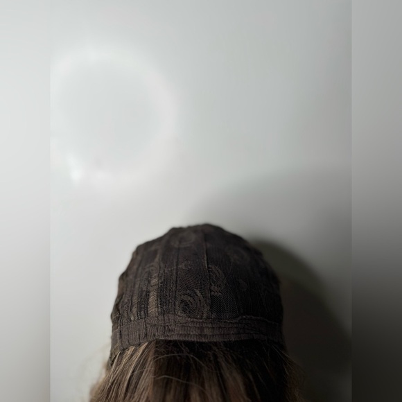 Stylish Ombre Brown  Wavy Short Wig with Bangs - Natural Look - Picture 7 of 8